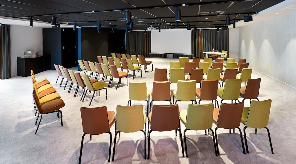 Park Inn By Radisson Brussels Airport 62/68