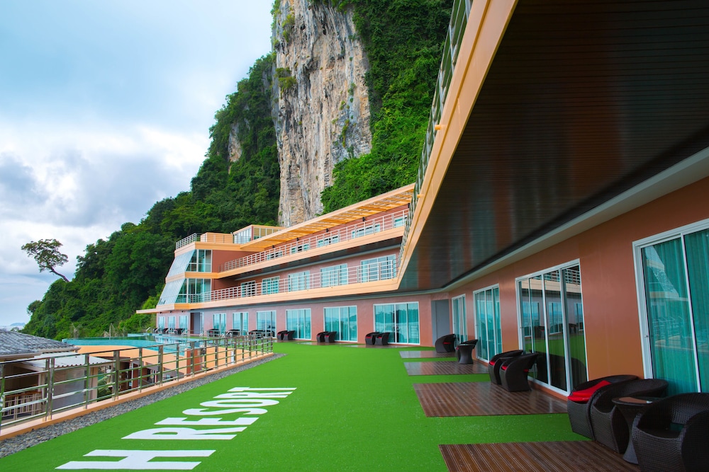 Phi Phi Cliff Beach Resort in PHI PHI ISLAND