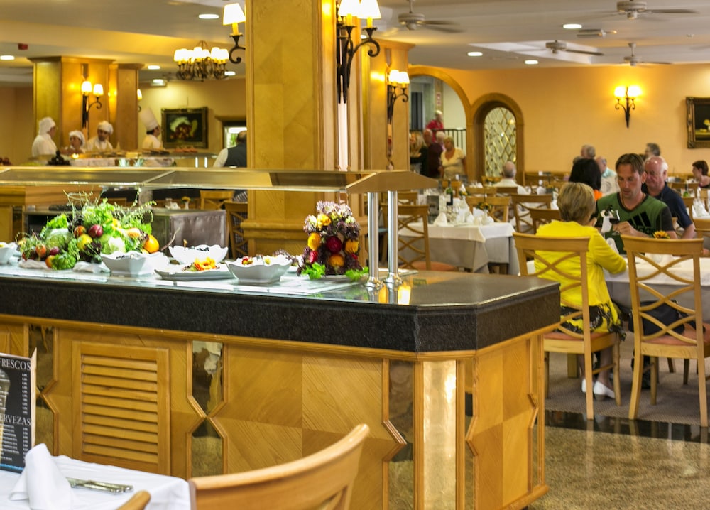 Hotel Mac Puerto Marina 34/49