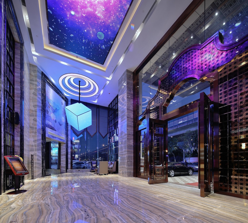 Manguo International Hotel 34/40