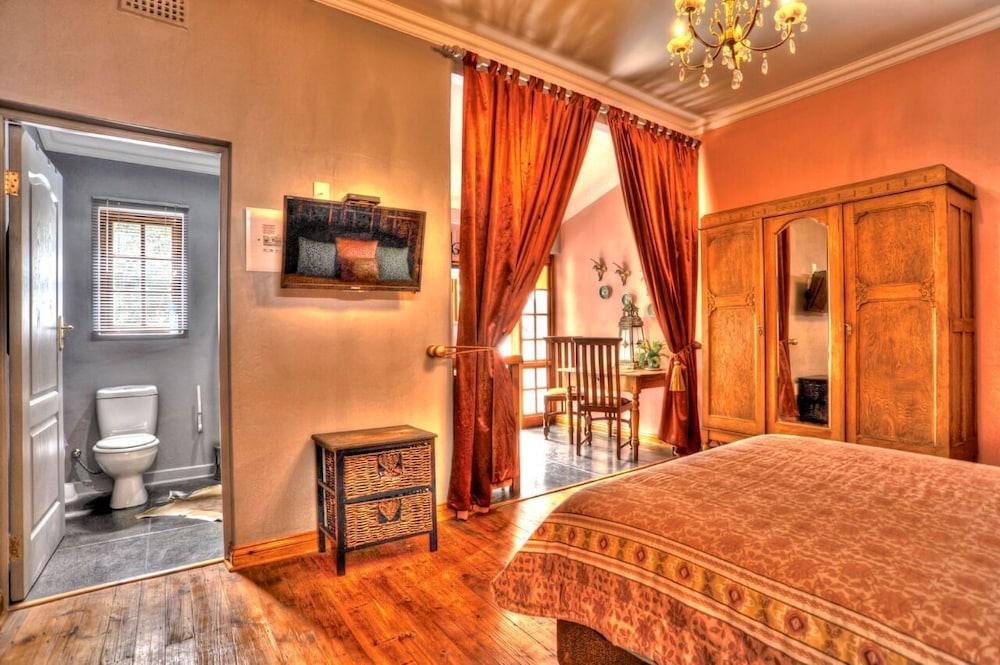 Oak View Manor 9/50
