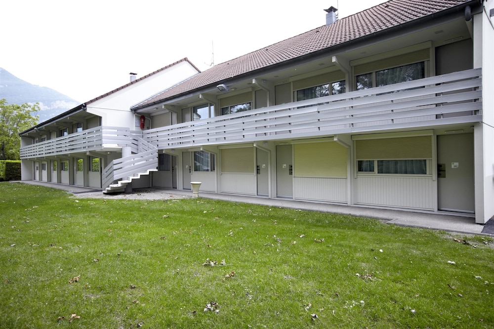 surroundings