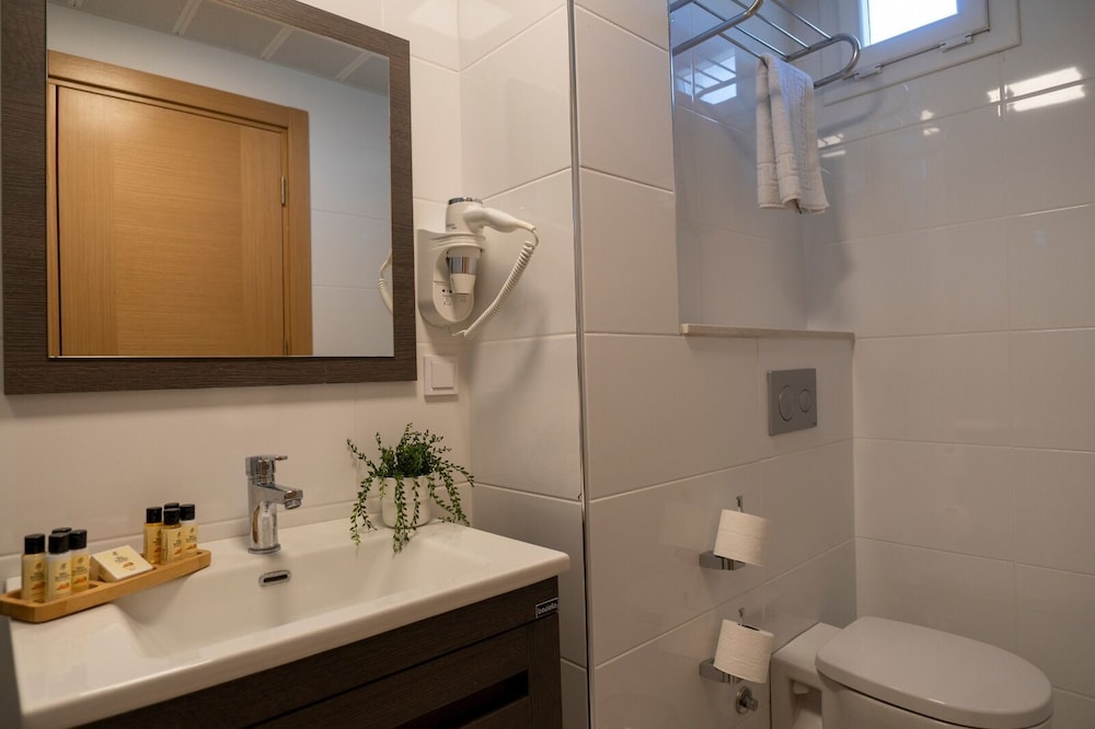 Urla 1867 Hotel 45/50