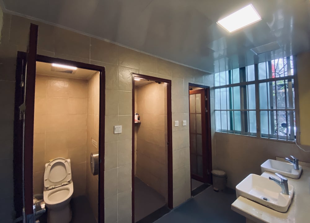 Guilin Cyan Box Hostel 16/42