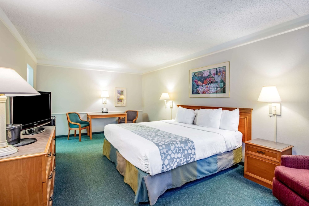 Baymont by Wyndham Abilene 40/48