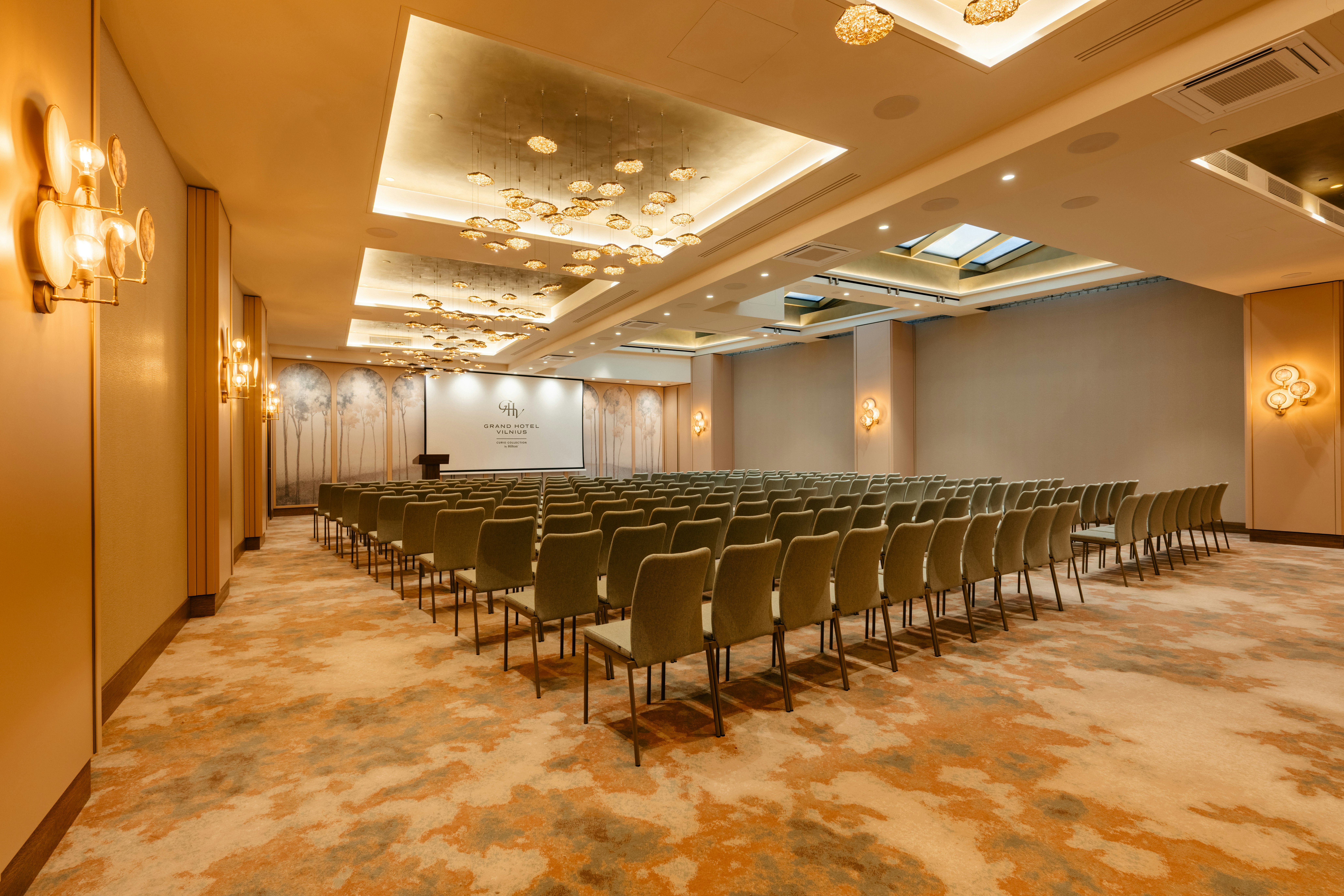 Grand Hotel Vilnius, Curio Collection by Hilton 38/47