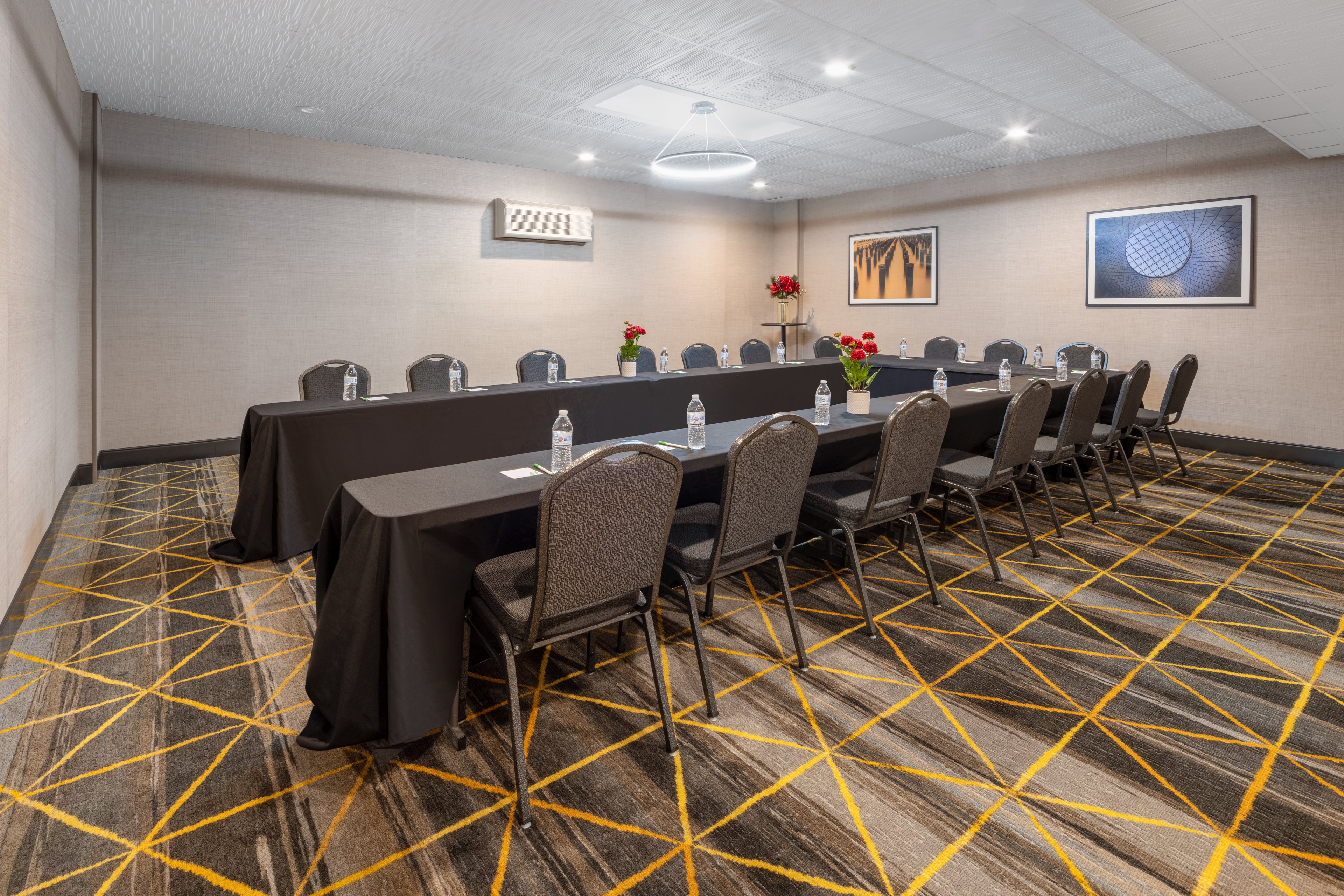 Holiday Inn Poughkeepsie 22/29