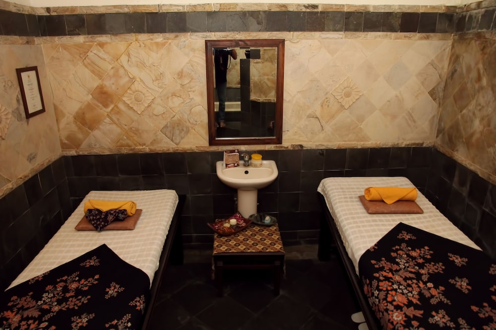 The Jayakarta Suites Bandung 41/71