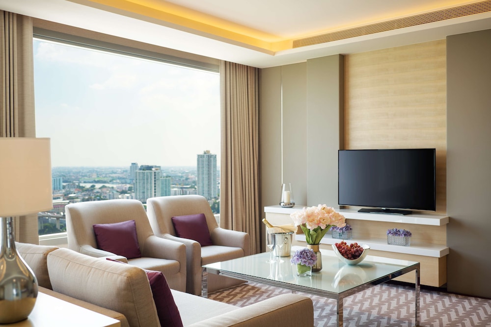 Avani Riverside Bangkok Hotel 36/72