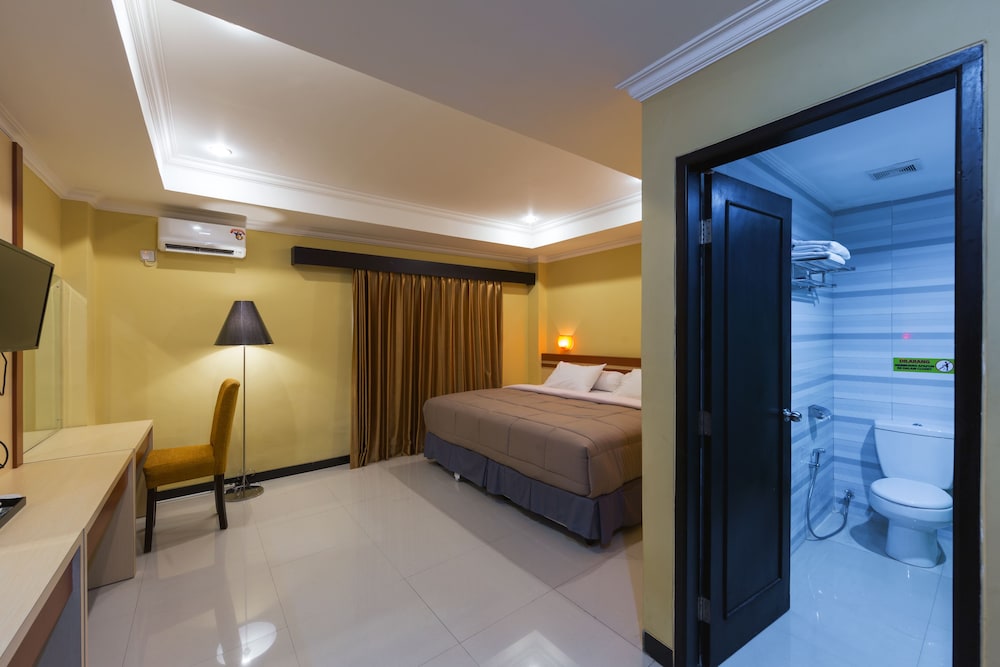 Sylvia Bali Suite Residence 10/25