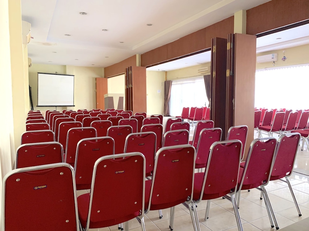 Parma City Hotel (ex. NIDA Rooms Tampan SM Amin) 24/32