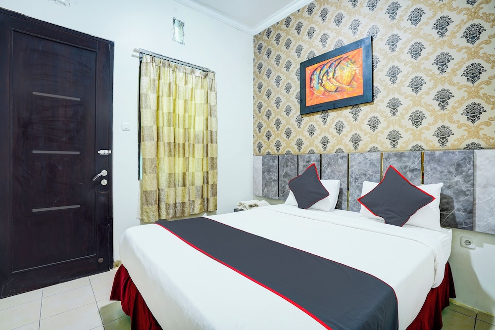 Deluxe, Double Bed