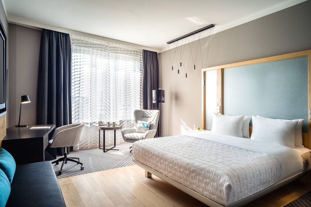 Le Meridien Hamburg 7/53