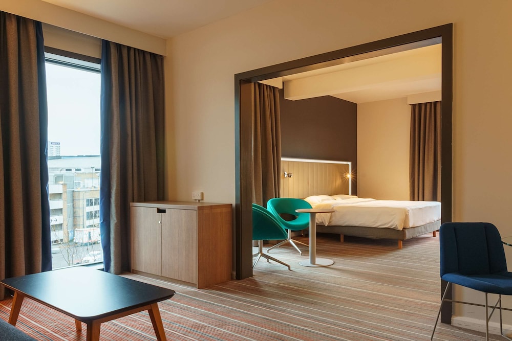 Radisson Hotel Manchester City Centre, A Verified Net Zero Hotel 64/91