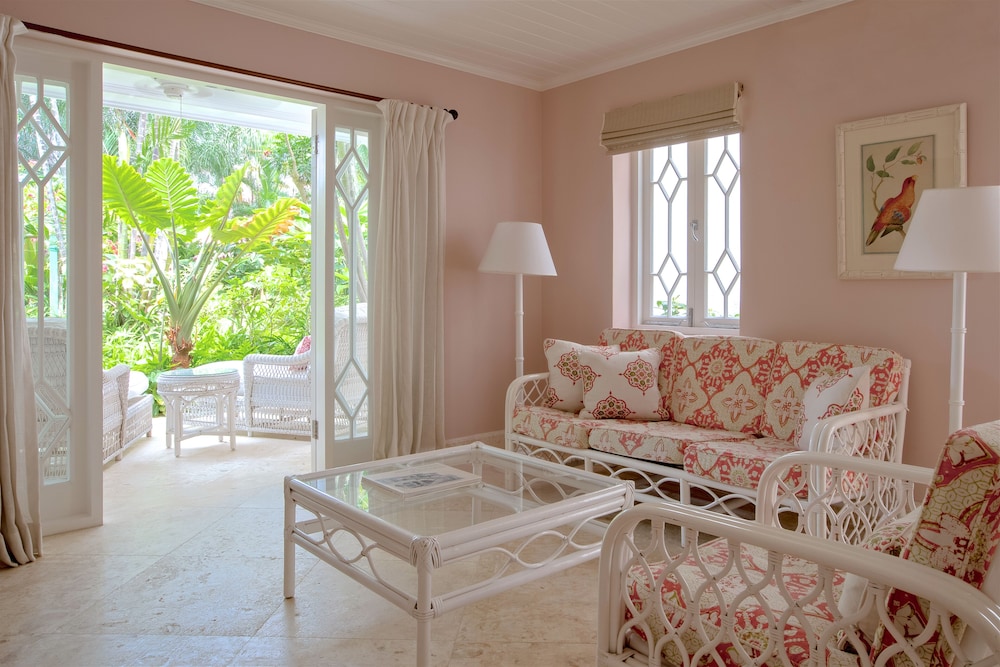 Cobblers Cove 37/73