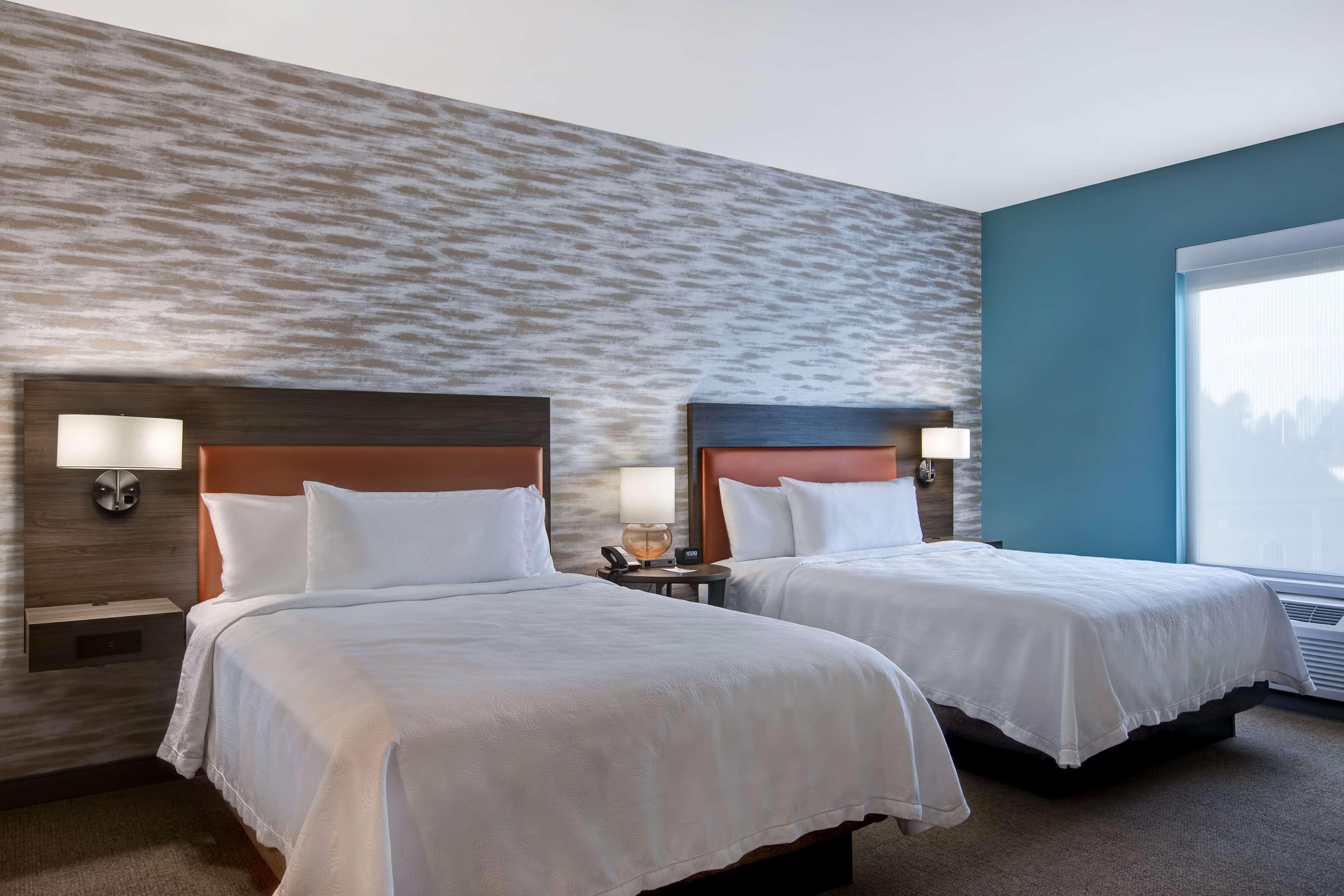 1 BEDROOM, SUITE, 2 QUEEN BEDS
