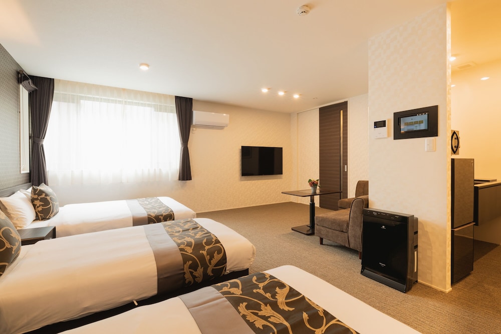 JUNIOR SUITE, MULTIPLE BEDS