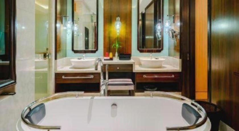 Eadry Royal Garden Hotel Haikou 53/54