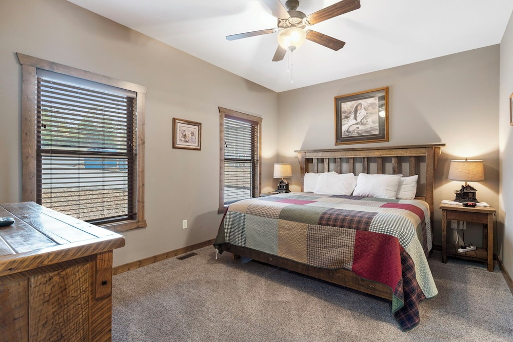 Indian Point Lodge Amp Condominiums 22/73