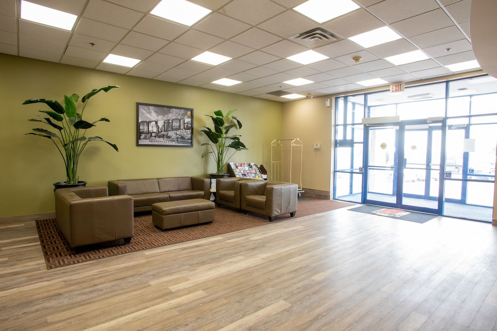 Super 8 By Wyndham Mississauga 18/22