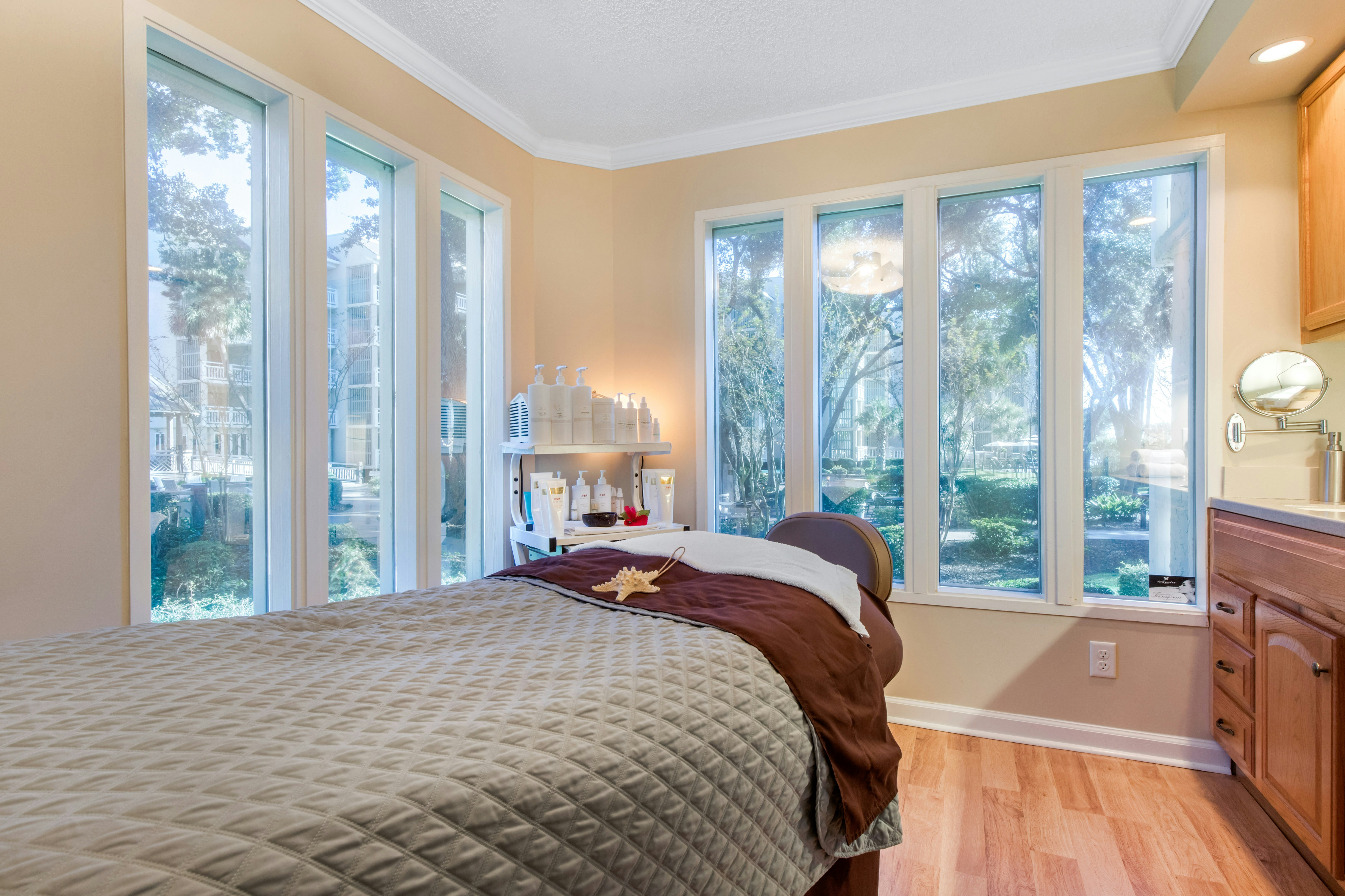 OMNI HILTON HEAD OCEANFRONT RESORT 26/78