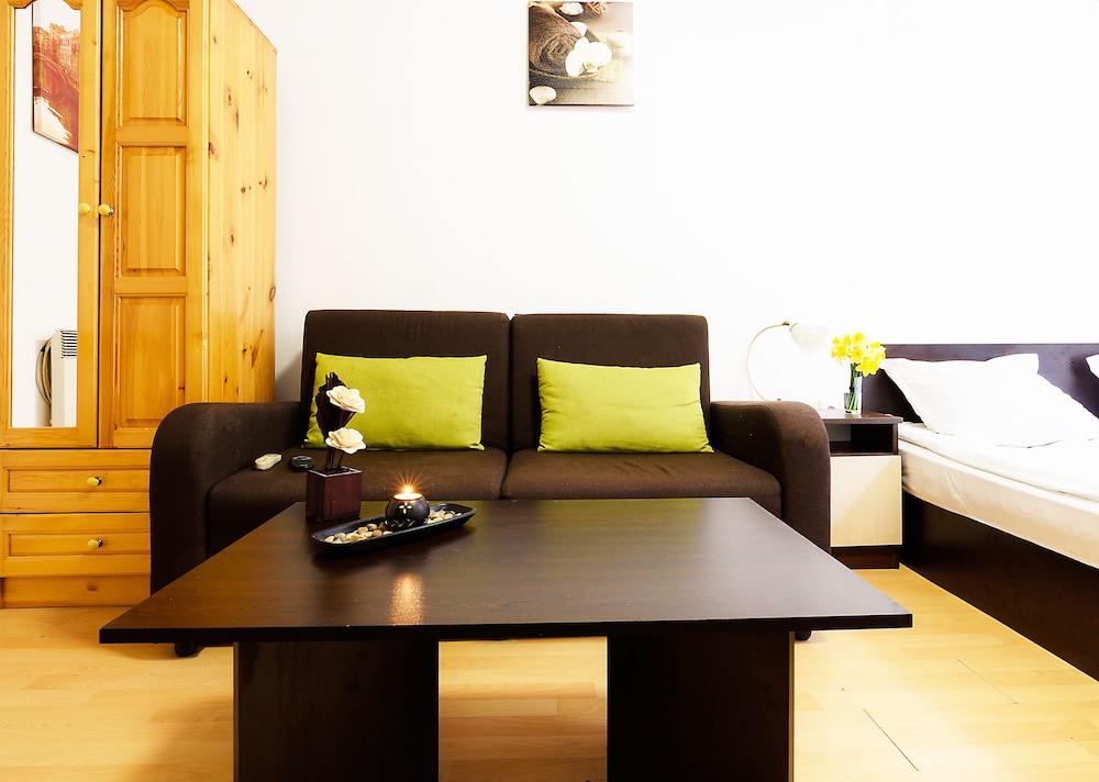 Samuil Apartments 25/46