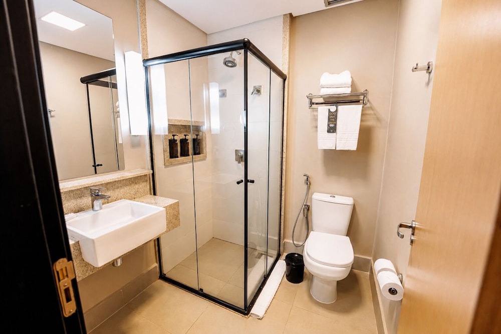 Hotel Royal Tulip Holambra 45/48