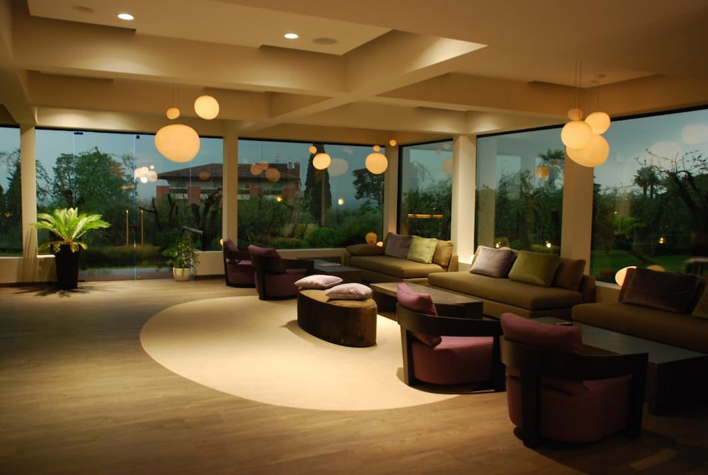 Hotel Desiree 42/67