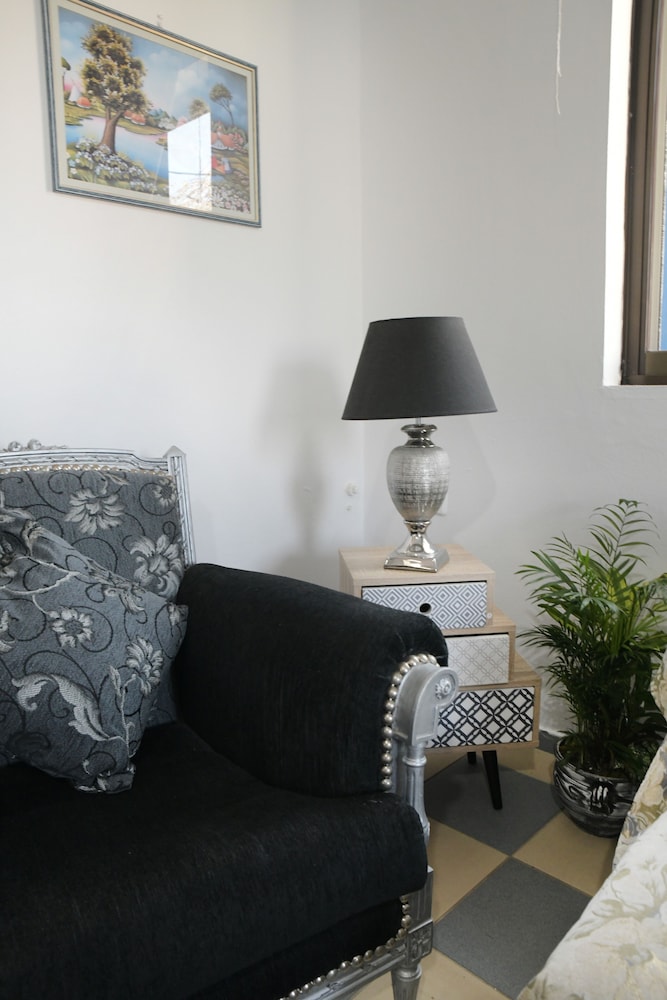 Panorama Studios & Apartments 36/66