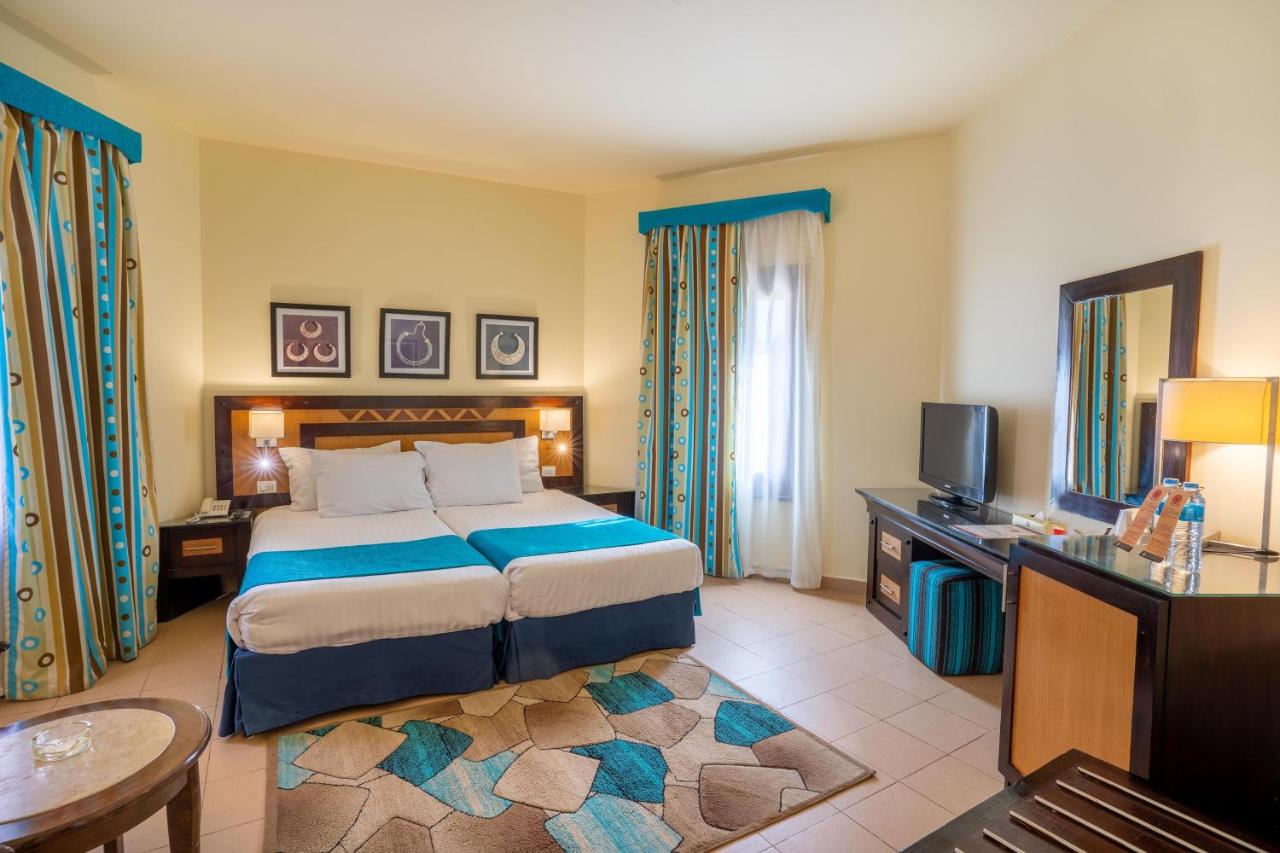 بنغل، Nubian Village Hotel 2/3