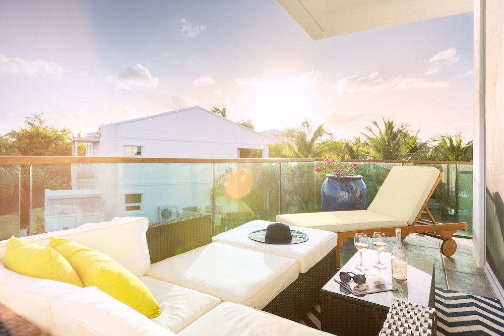 The Oasis At Grace Bay 22/50
