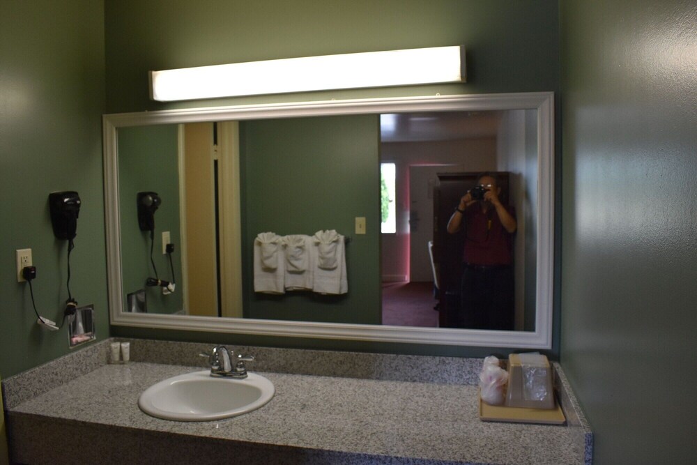 Motel6 Culpeper, VA 52/52