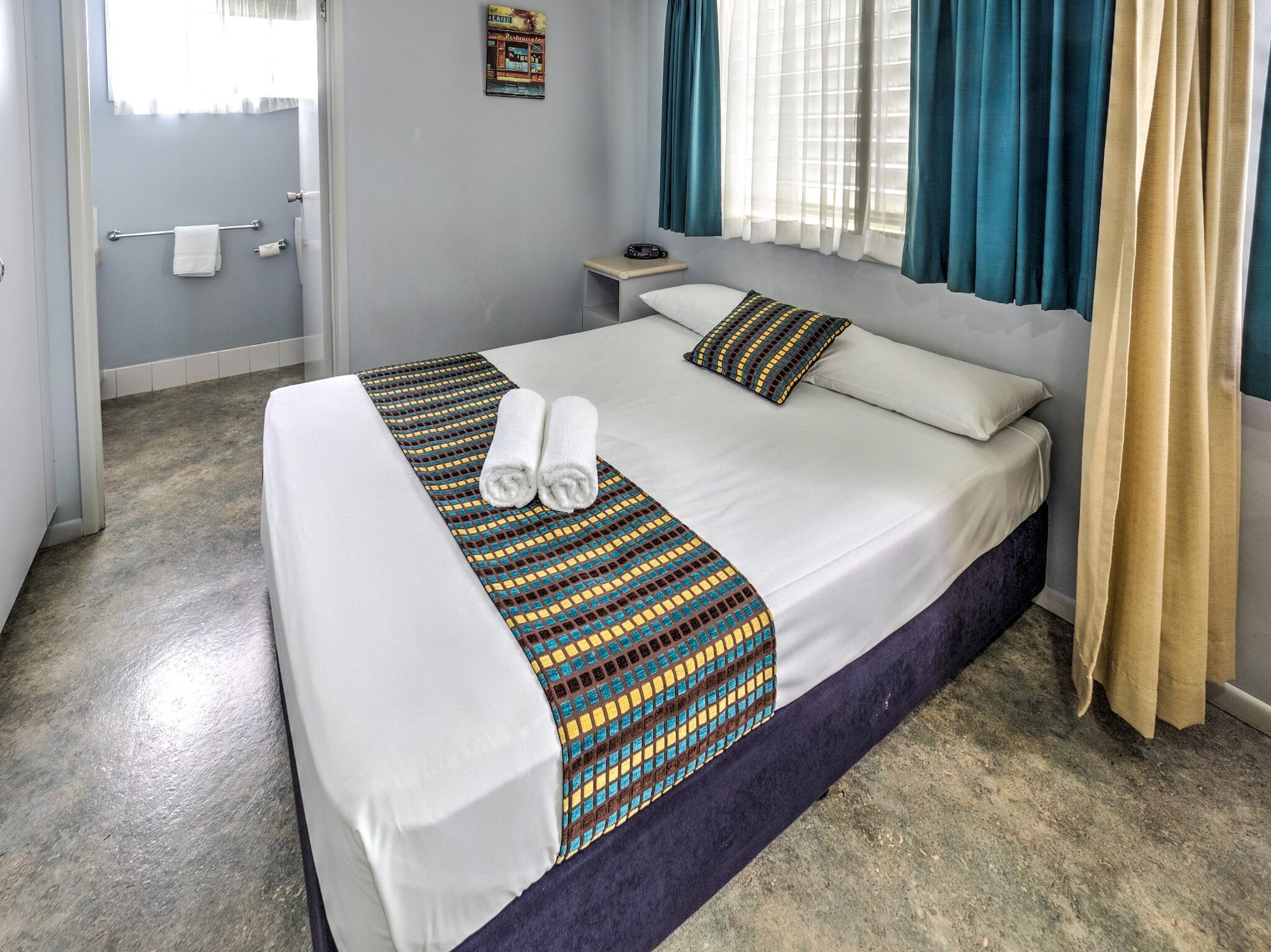 CABIN, DOUBLE BED