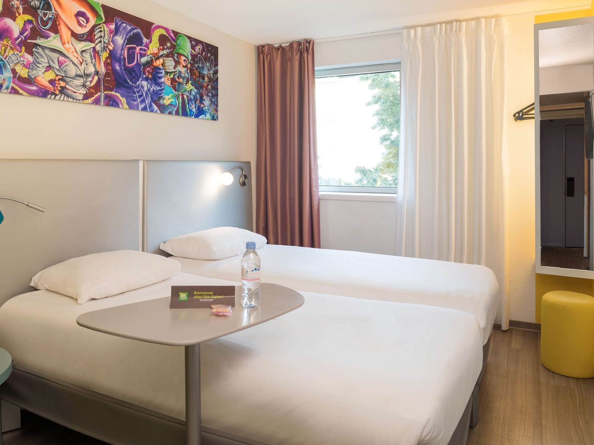 STANDARD, TWIN BEDS