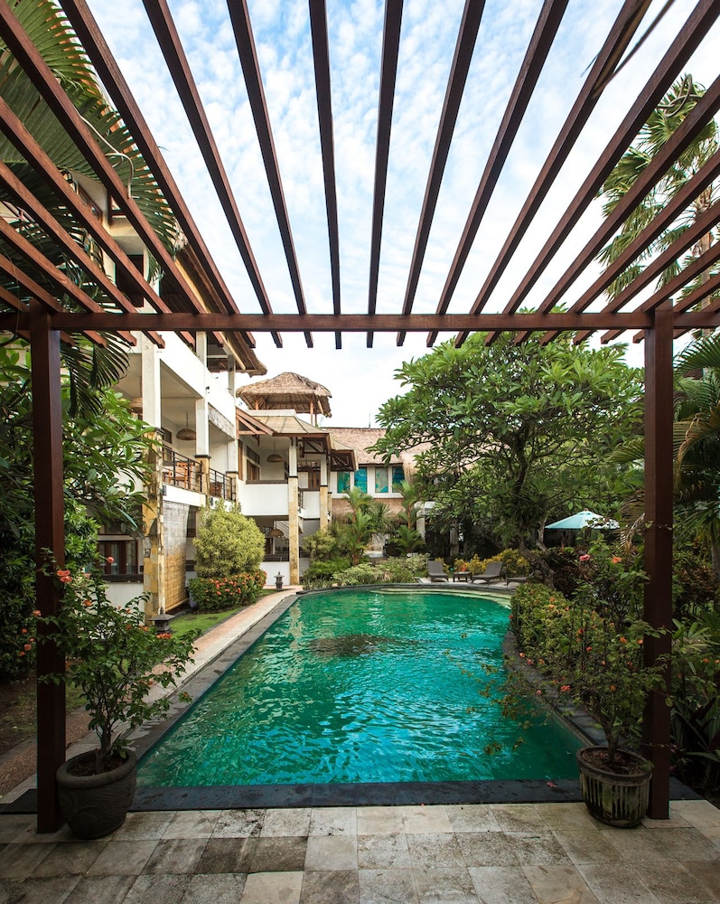 Ecosfera Hotel 46/50