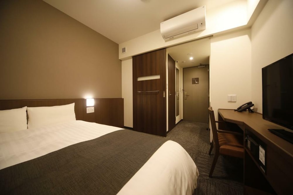 Moderate, Double Bed