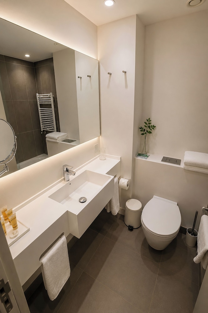 غرفة قياسية بسريرين منفصلين بإطلالة على الفناء، Droushia Heights Hotel 5/7