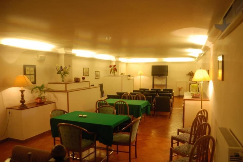 Hotel Iris Crillon 37/50