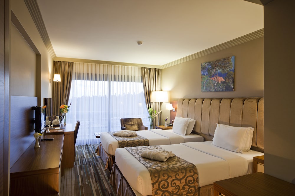 VOLLEY HOTEL ISTANBUL 23/73
