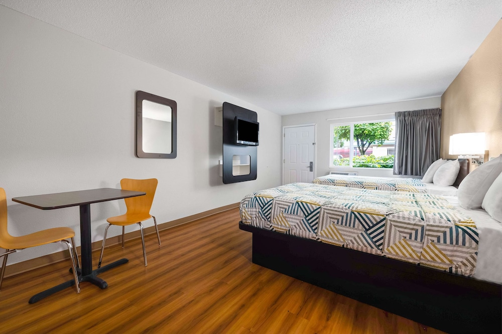 Motel6 Portland, OR - Downtown 7/43