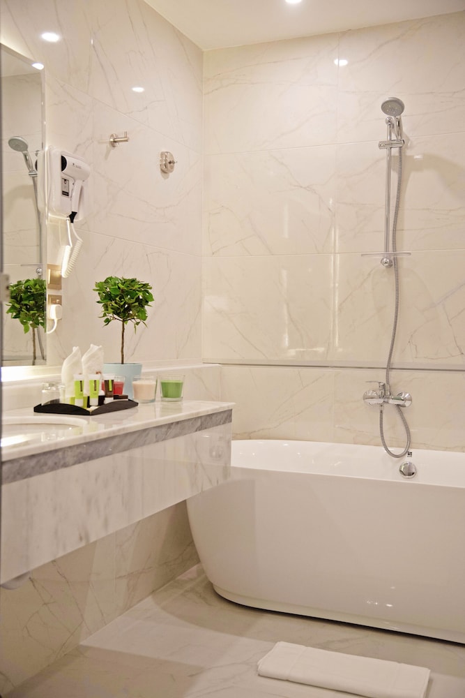 فندق بيت الزمرد(Emerald hotel) 47/50