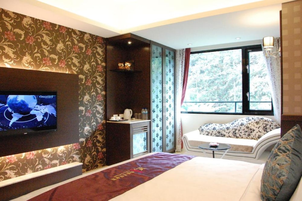 Cherry Feast Resort 32/50
