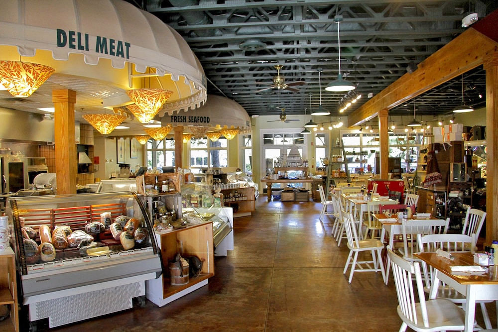 restaurant cafeteria
