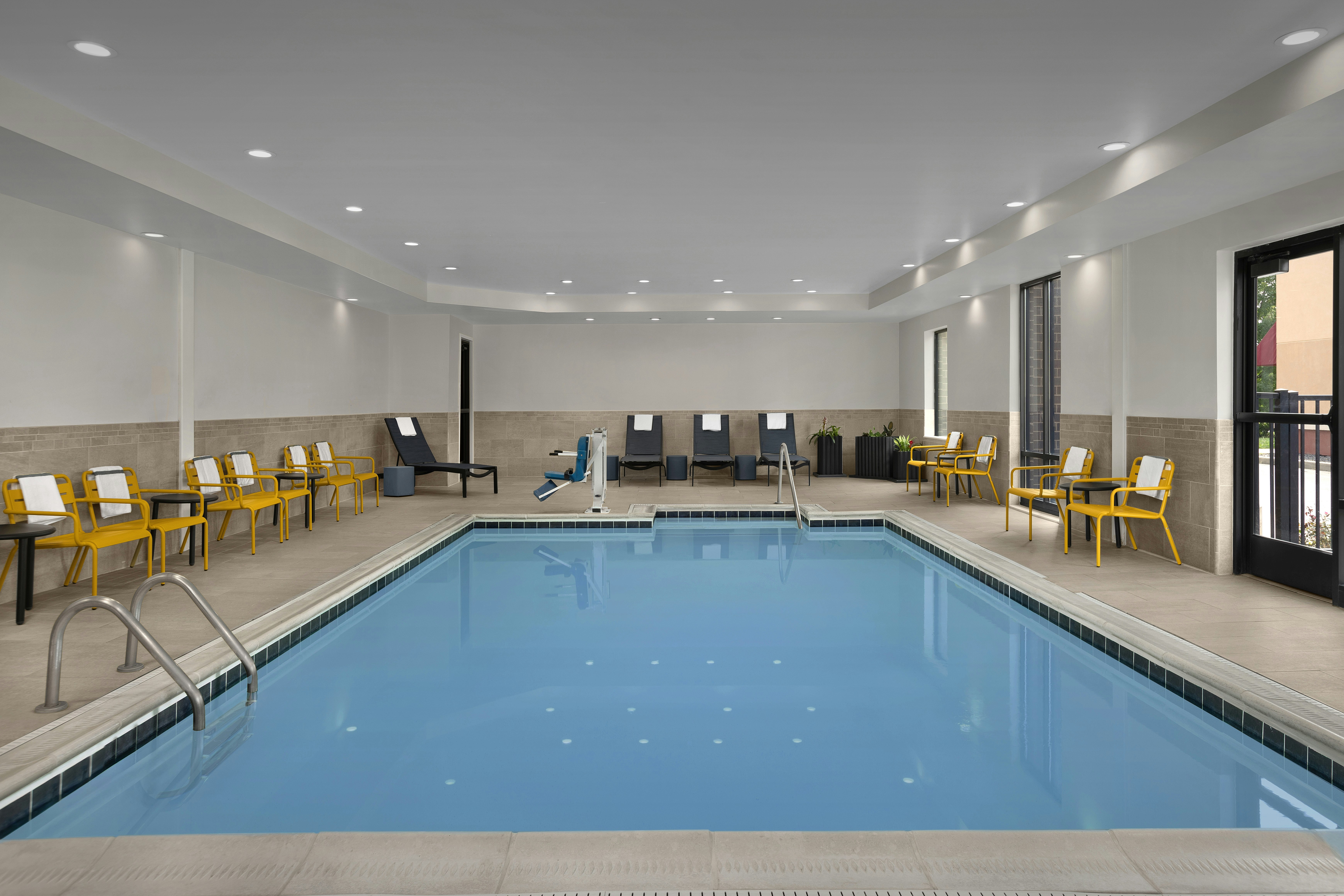 Hampton Inn & Suites St. Louis/Alton Il 16/34