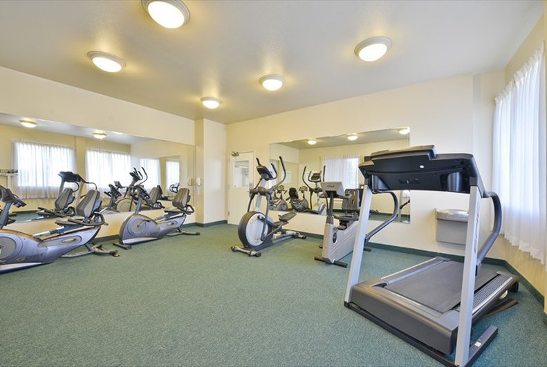 Holiday Inn Express and Suites Tacoma South Lakewood, an IHG Hotel 34/64