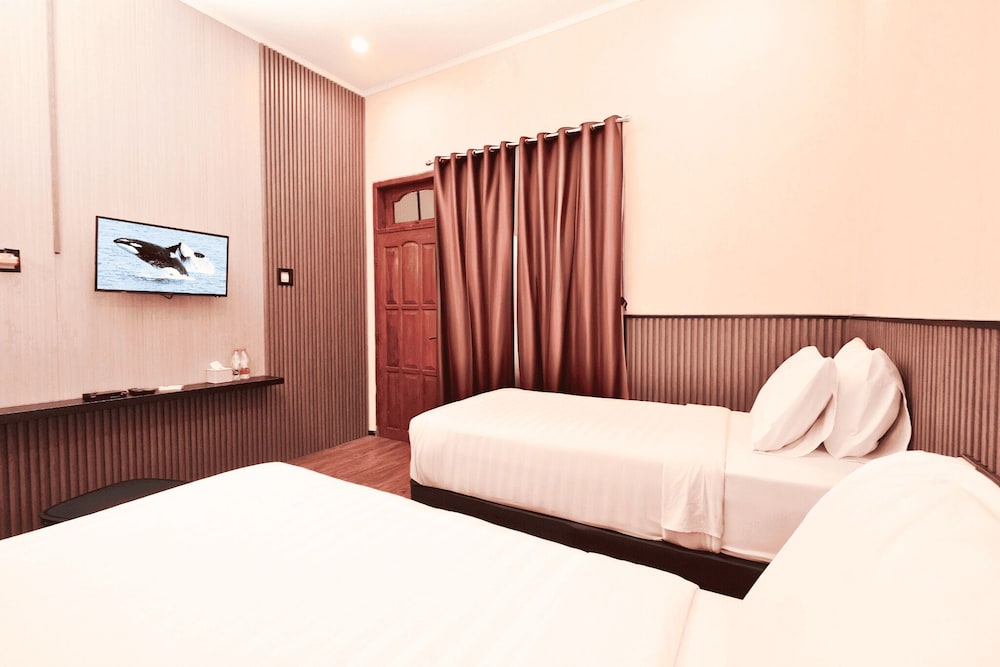 Berlian Abadi Hotel 11/55