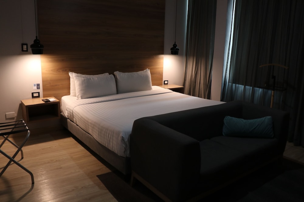 HOTEL BLUE CONCEPT 20/65