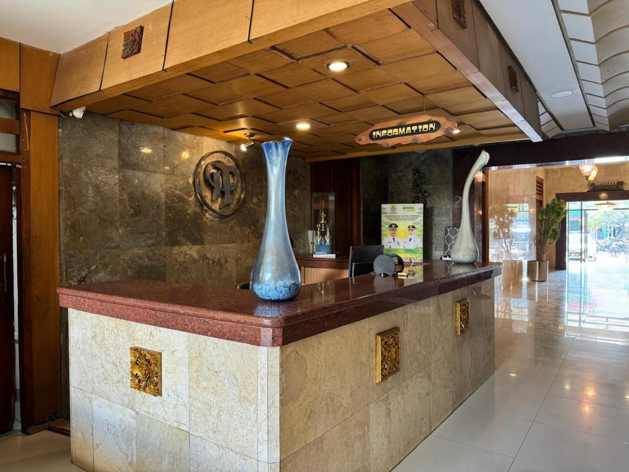 Hotel Priangan 7/50