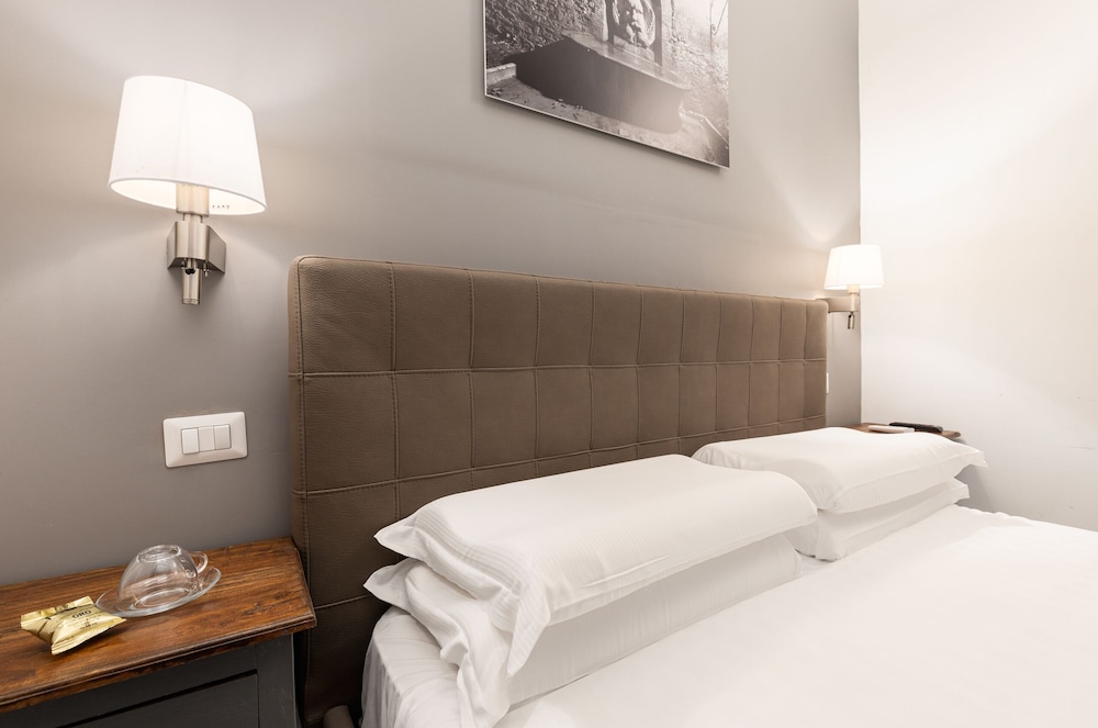 Spagna Boutique Luxury Suites 28/68