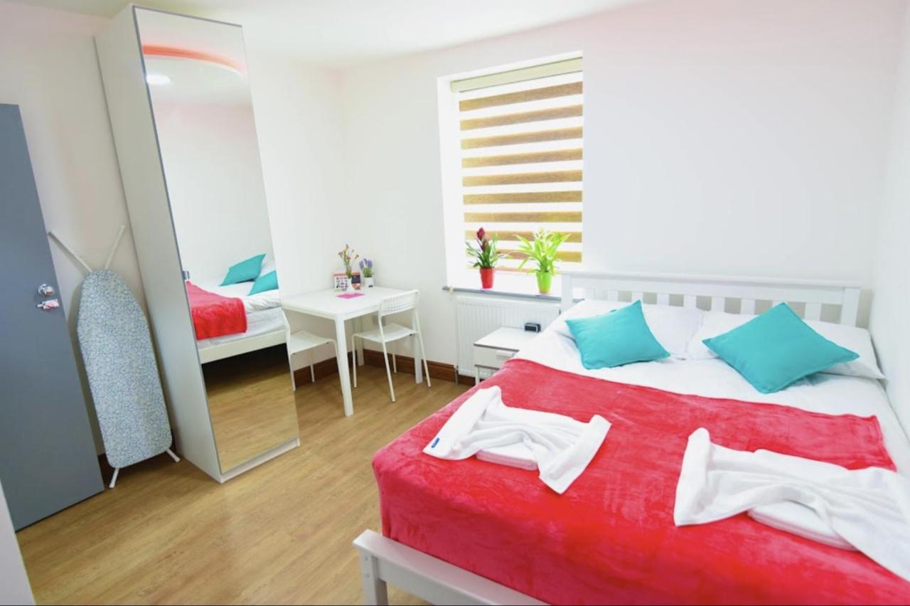 London Suites 5/10